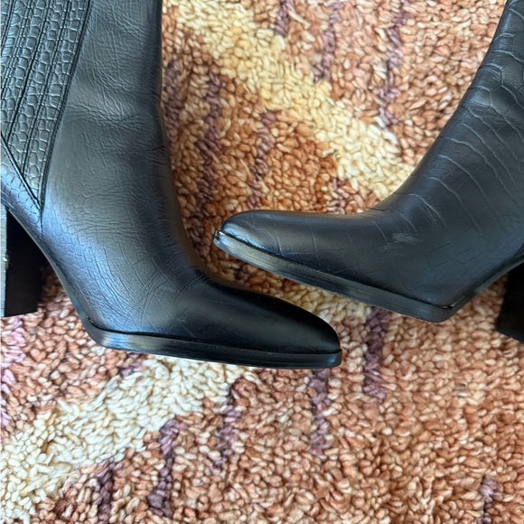 MARC FISHER Alva Black Croc-Embossed Boots - Picture 3 of 9